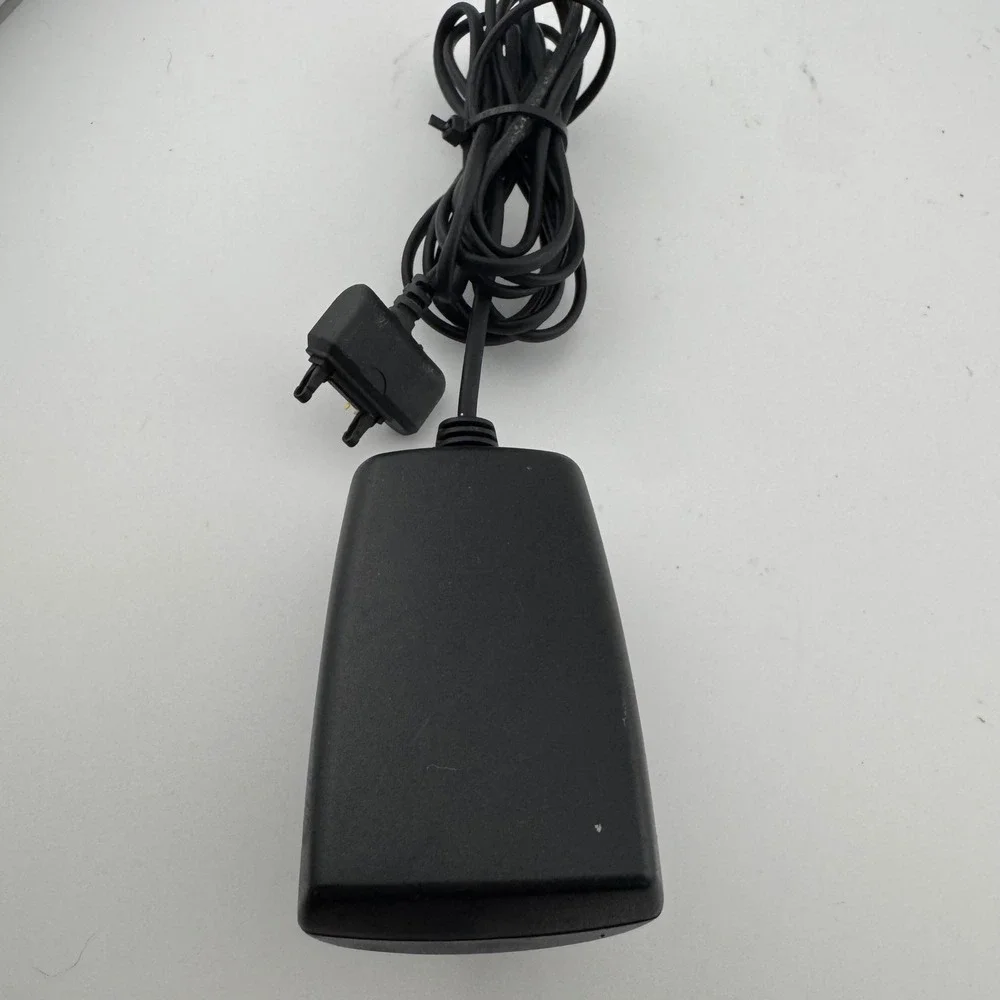 Sony Ericsson AC Adapter BML 162 168/2 R2A Black Wall Charger Proprietary Plug